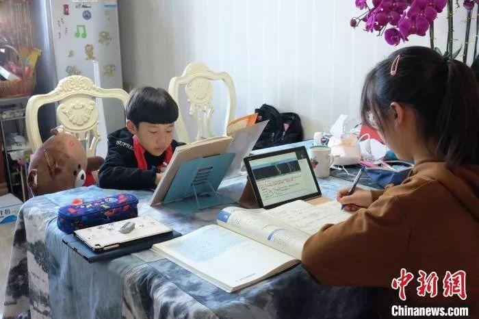 “网课”效果怎么样？农村没网咋上课？教育部回应