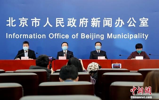 专家：理发店座椅间距不宜小于1.5米，避免与顾客聊天