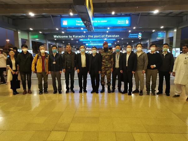 中国蝗灾防治工作组抵达巴基斯坦 为巴方提供技术支持