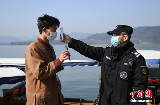 中国多个景区“解冻”开放后紧急限流