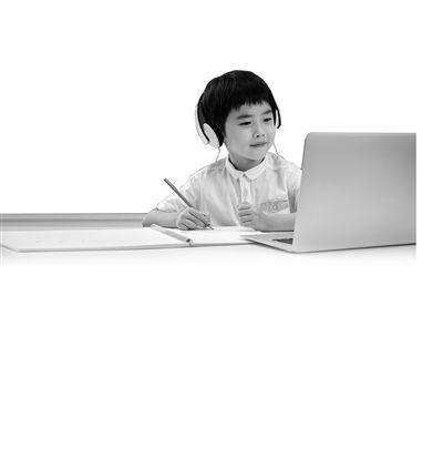 校长提醒：孩子上好“战疫”课比“抢跑”更重要