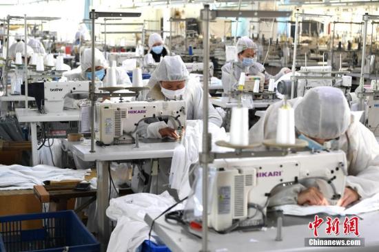工信部：已向湖北运抵防护服72.67万件