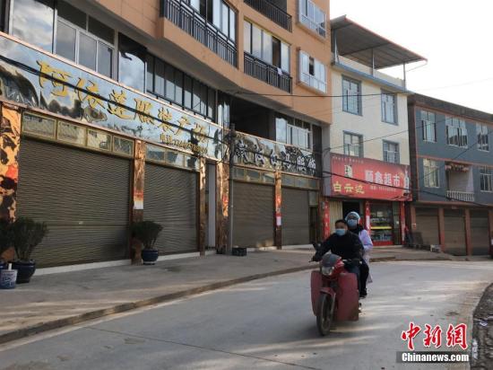 湖北强化防控举措 实行24小时最严格封闭式管理