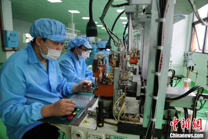 湖南三市州实现病例治愈清零 多部门派出复工复产“礼包”