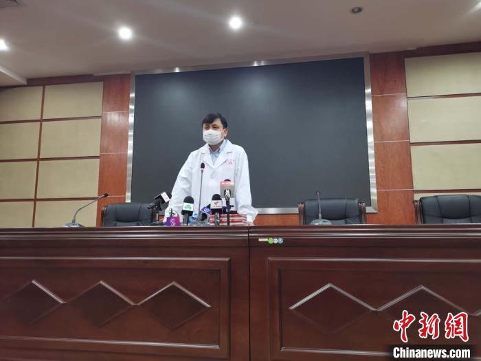张文宏：血浆疗法非“立竿见影” 上海中西医团队很和谐