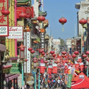华人律师：亚裔遭遇歧视应知法懂法用法