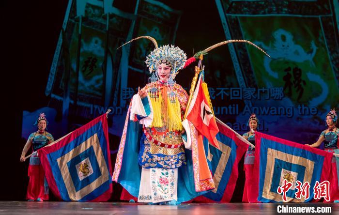 多伦多上演“欢乐春节”海外新年戏曲晚会