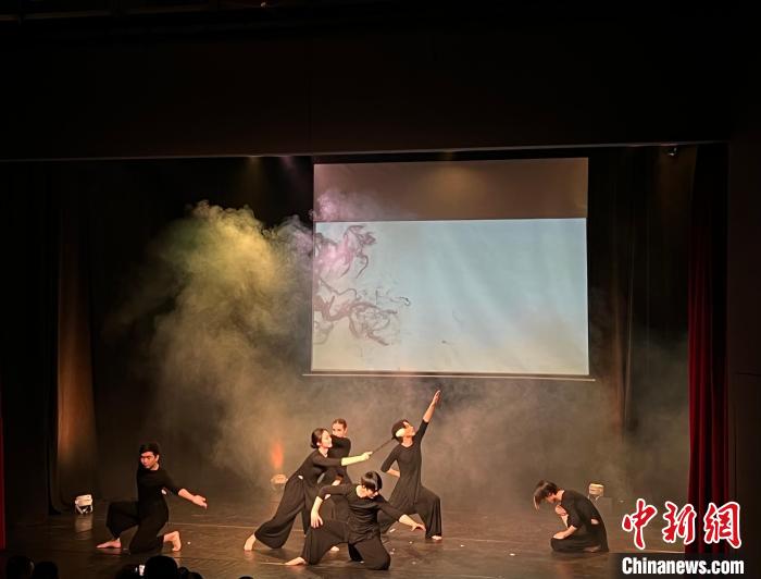 2023年德国华侨华人“温暖迎春”联欢晚会举行