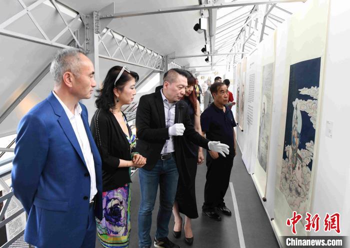 夏荆山绘画作品在巴黎欧洲时报文化中心展出