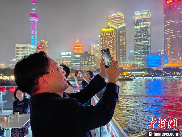 月是故乡明 上海侨界人士相聚“侨之夜”