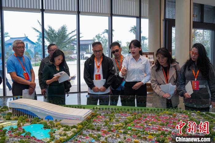 海外华文媒体走进“中国桂花之乡”湖北咸宁