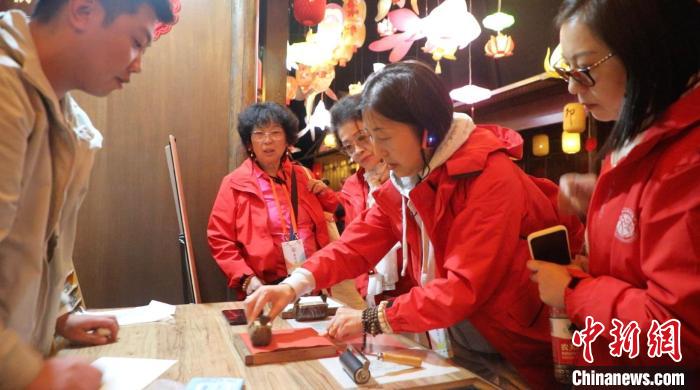 海外华文教师山西行：看非遗 品文化 促交流