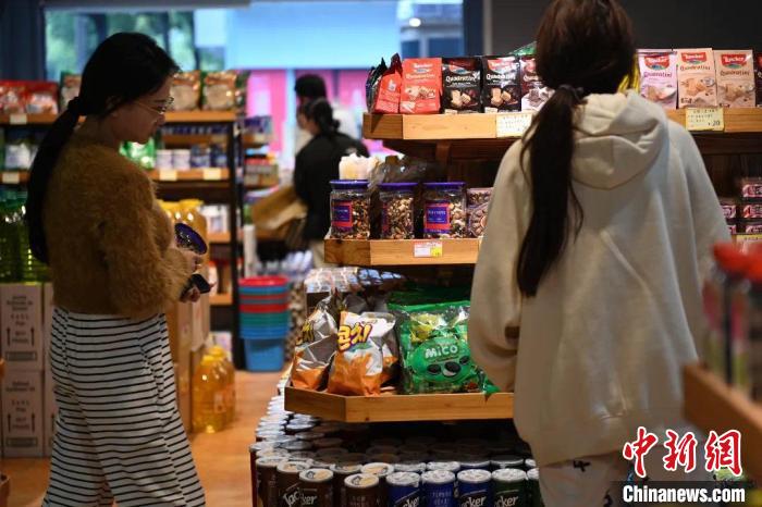 共建“一带一路”倡议十周年 侨乡青田华侨争当建设先锋