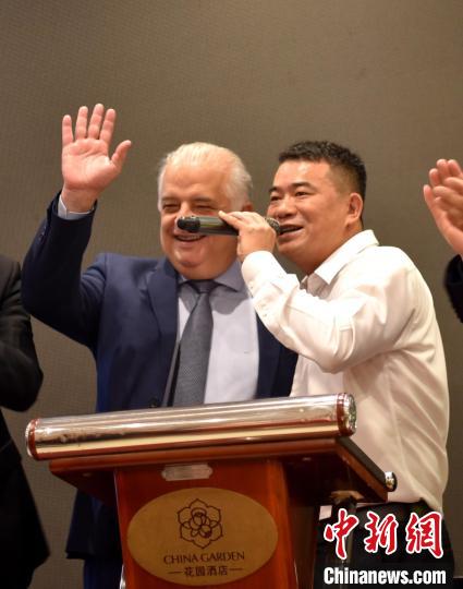 巴西创业和小微企业部部长弗兰萨出席巴西温州同乡联谊会新年联欢活动