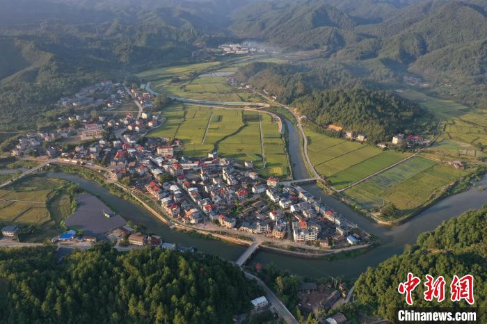 （遇见福建）三明侨村长者食堂让老人老有所养