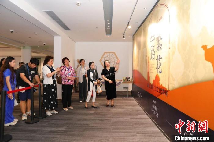 欧洲华侨华人女企业家走进上海豫园 感受发展活力