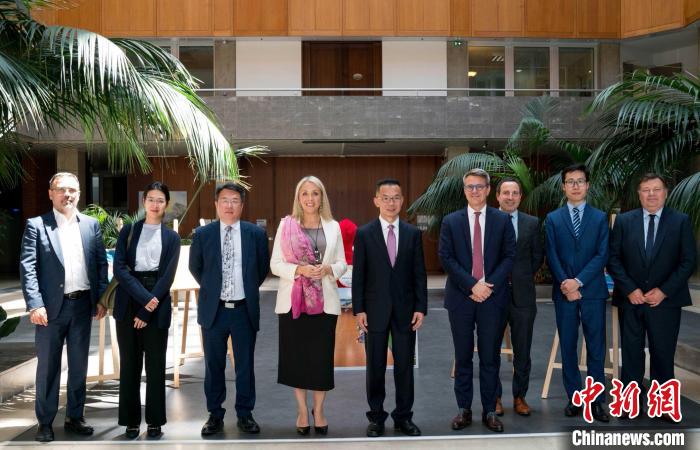 中国驻法国大使访问法国奥克西塔尼大区
