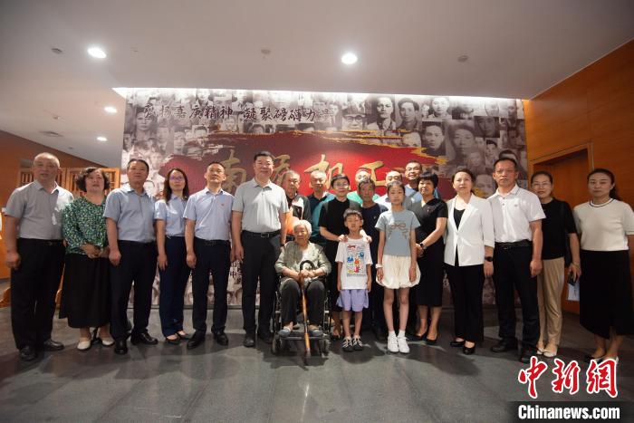 山西举办南侨机工历史图片展讲述华侨抗战史
