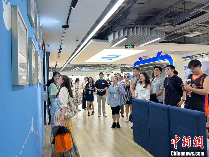 八国华裔青年相聚上海 体验中华文化海外传播研习之旅