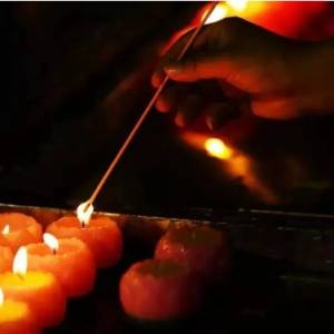 When do people burn incense cantonese？