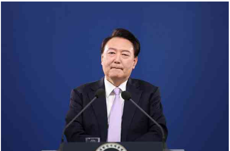 激斗李在明，尹锡悦戒严满盘皆输